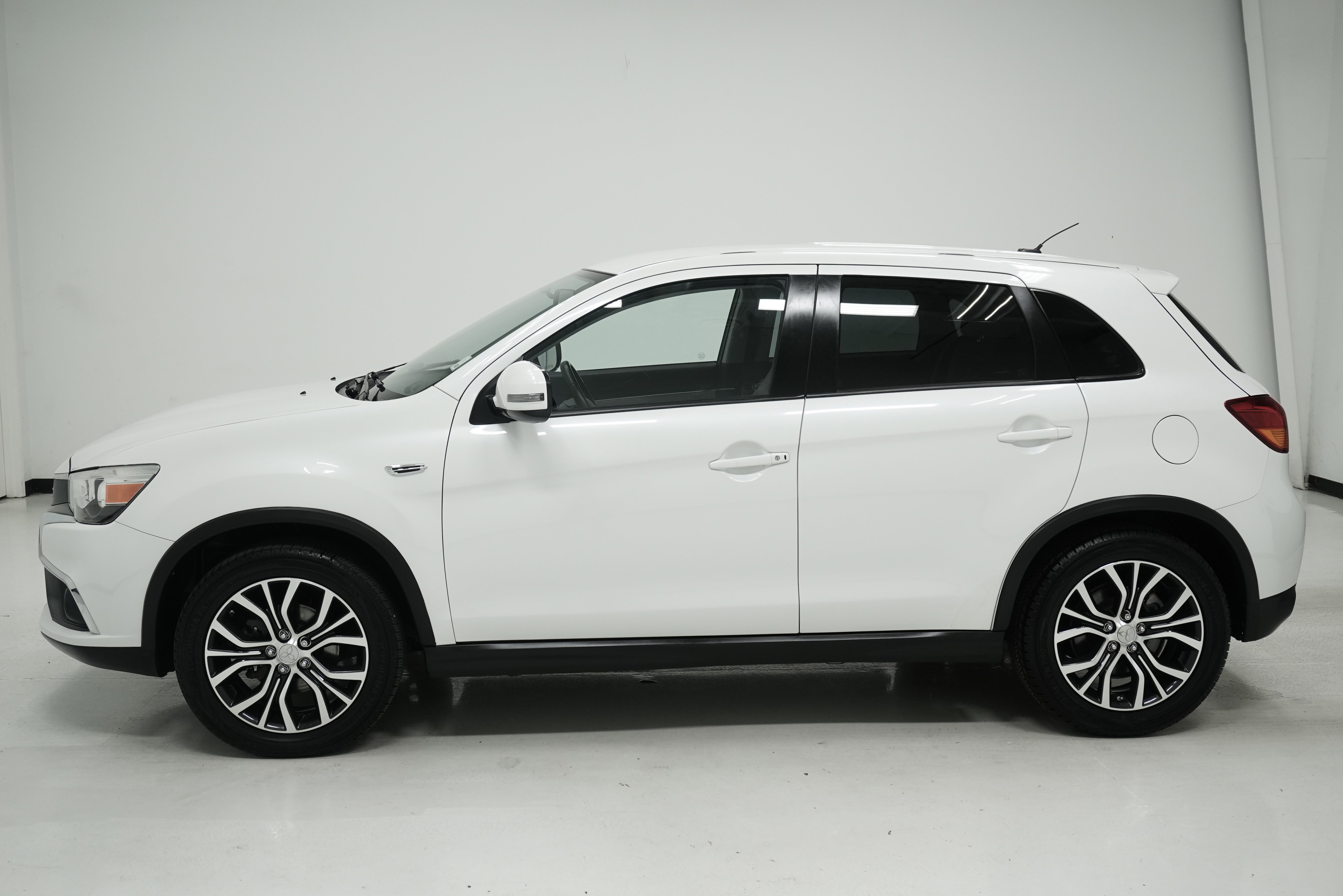 Used 2016 Mitsubishi Outlander Sport FWD image 7