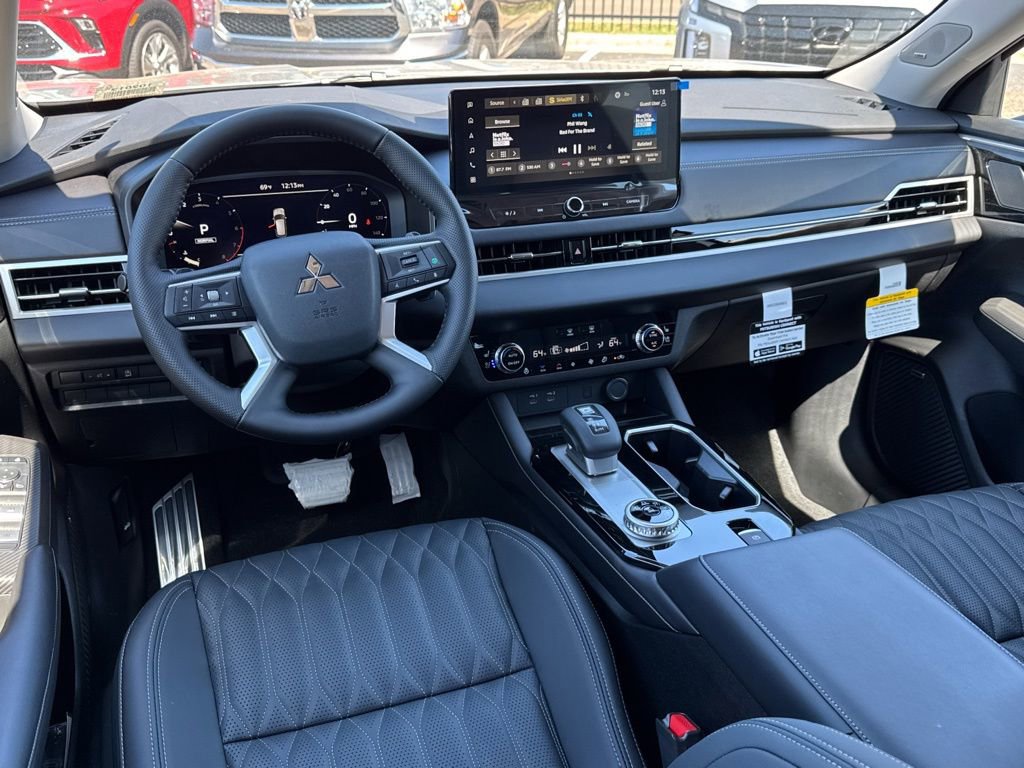 New 2026 Mitsubishi Outlander SEL FWD image 7