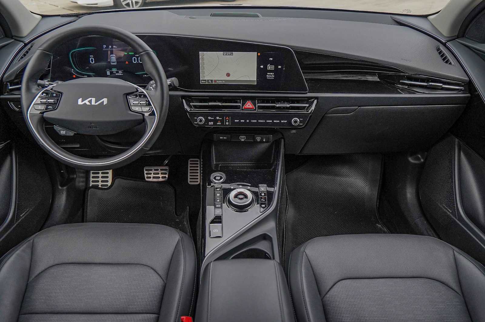 Certified 2024 Kia Niro SX Touring image 27