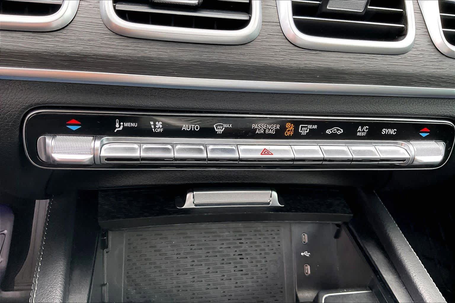 Used 2024 Mercedes-Benz GLE 350 4MATIC image 34
