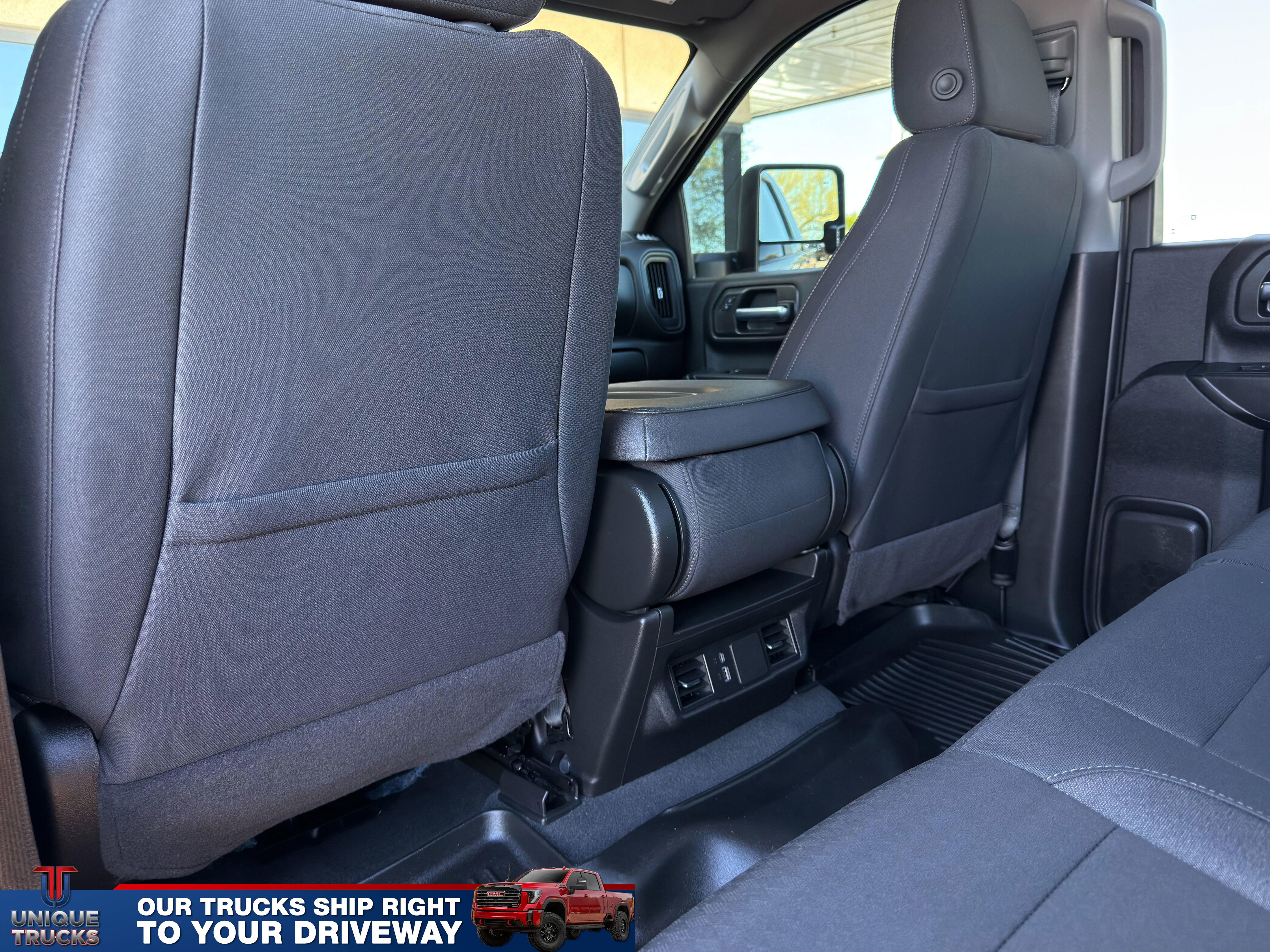 Used 2025 Chevrolet Silverado 2500 Custom w/ Custom Value Package image 20