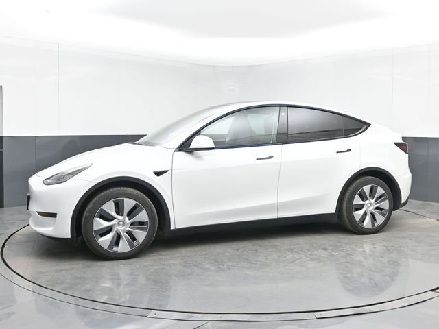 Used 2023 Tesla Model Y Long Range image 11