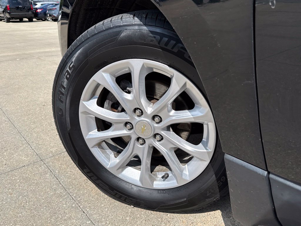 Used 2020 Chevrolet Equinox LT w/ LPO, Floor Liner Package FWD image 47