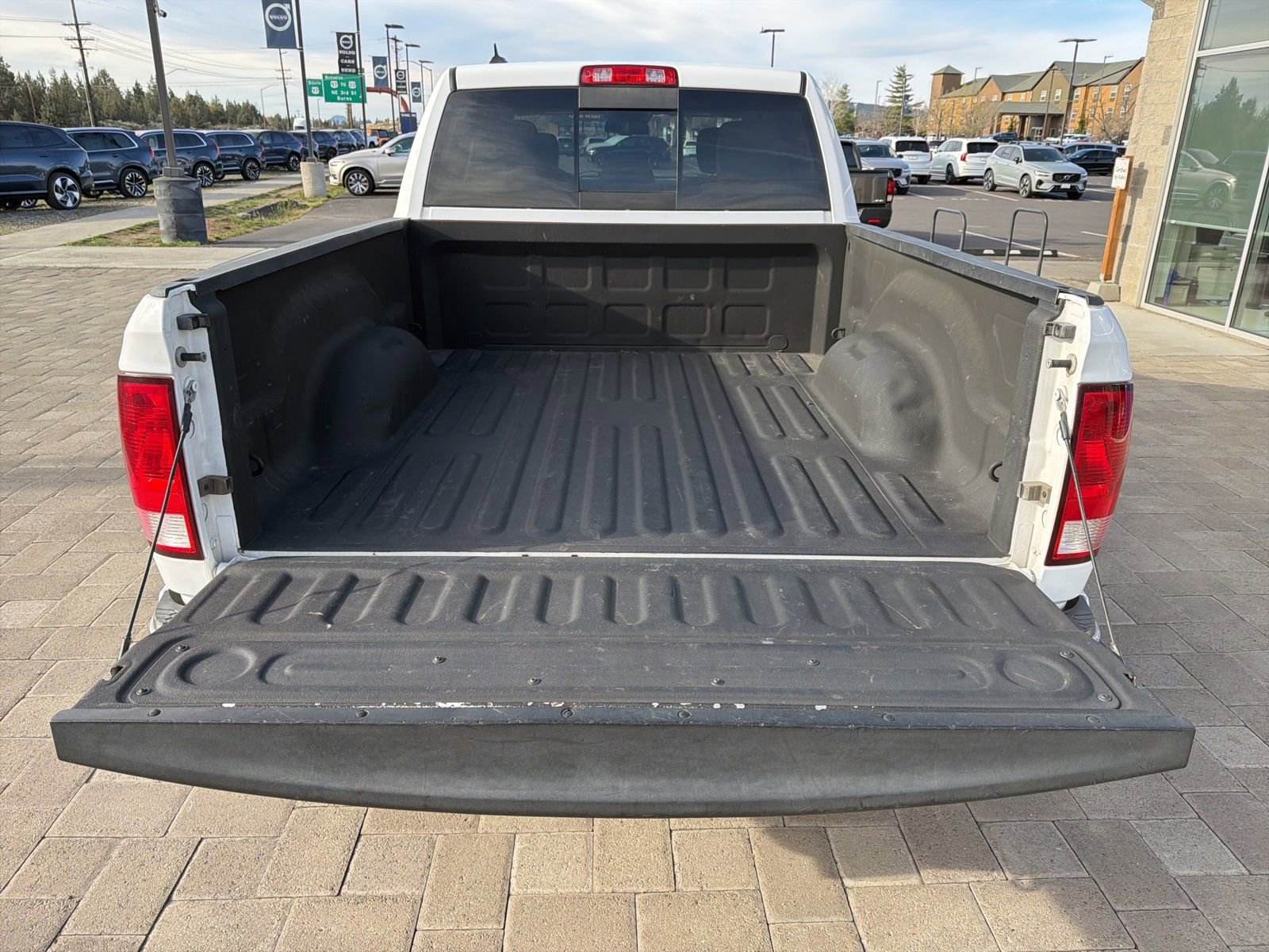 Used 2015 RAM 1500 Big Horn image 9