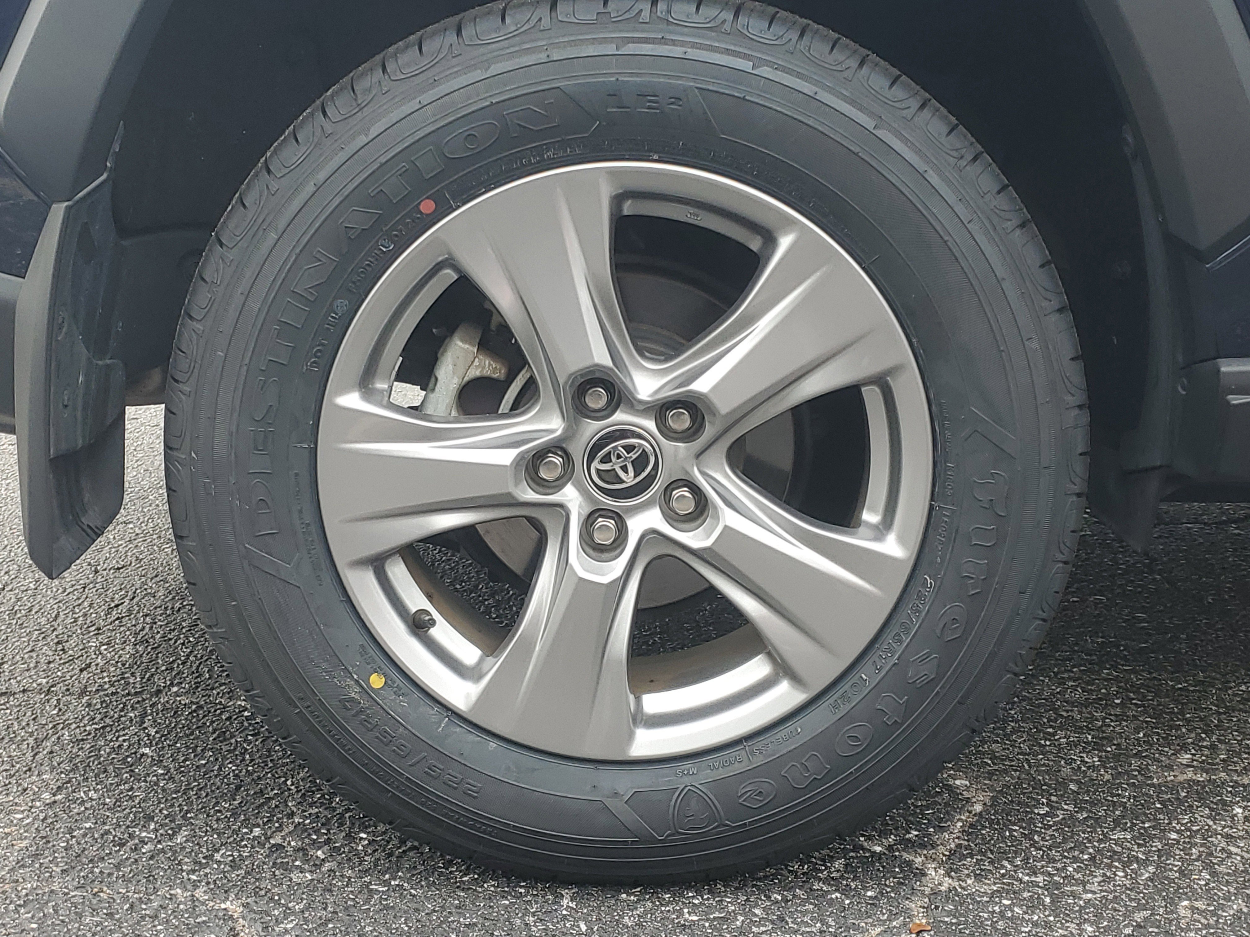 Certified 2025 Toyota RAV4 XLE w/ Convenience Package FWD image 8