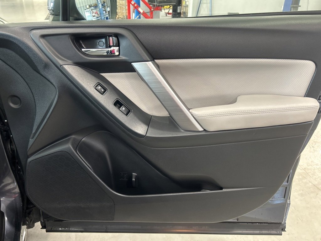 Used 2015 Subaru Forester 2.5i Limited w/ Protection Package #2 image 31