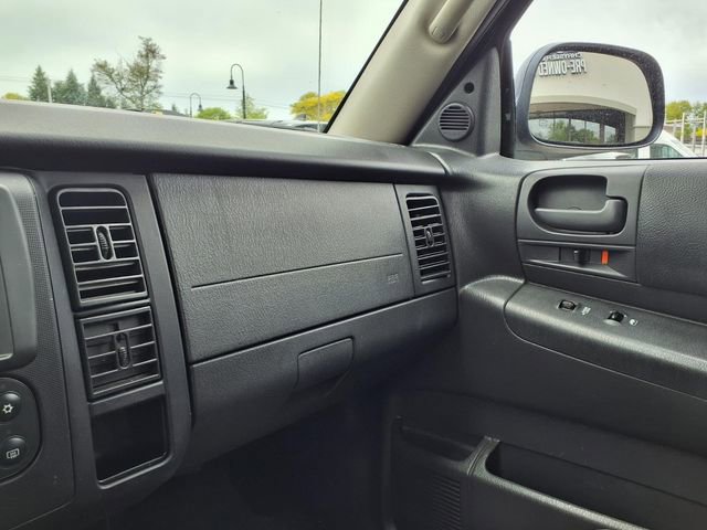 Used 2004 Dodge Dakota SLT w/ Leather Interior Group AWD/4WD image 24