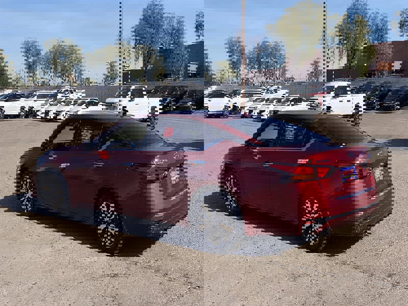 Certified 2022 Nissan Altima 2.5 SV w/ SV Premium Package image 4