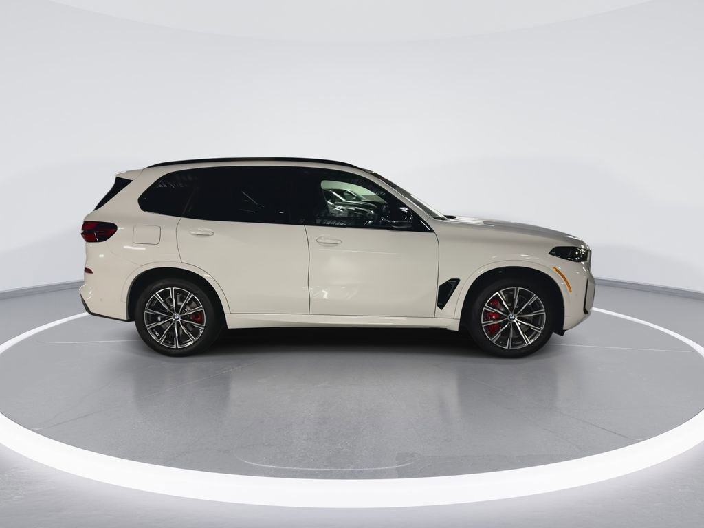 New 2026 BMW X5 M60i w/ Climate Comfort Package image 9
