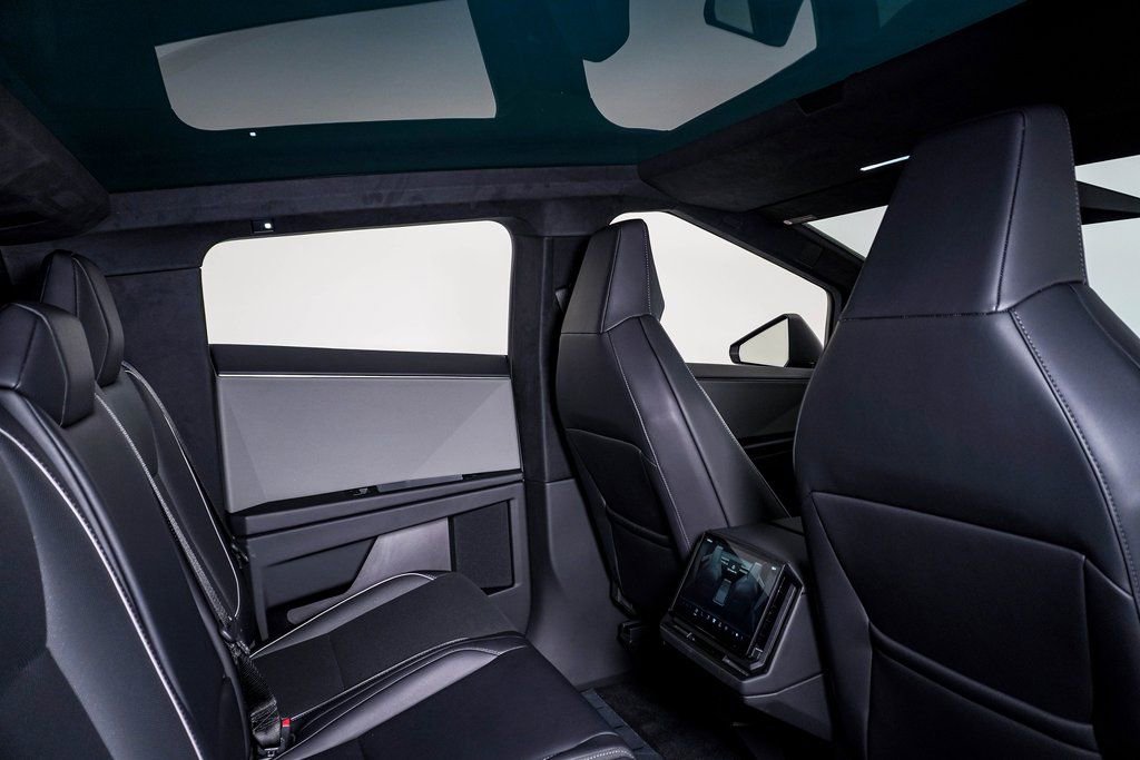Used 2024 Tesla Cybertruck Cyberbeast image 16