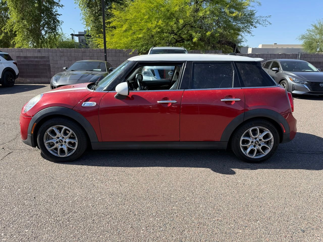 Used 2016 MINI Cooper S FWD image 8