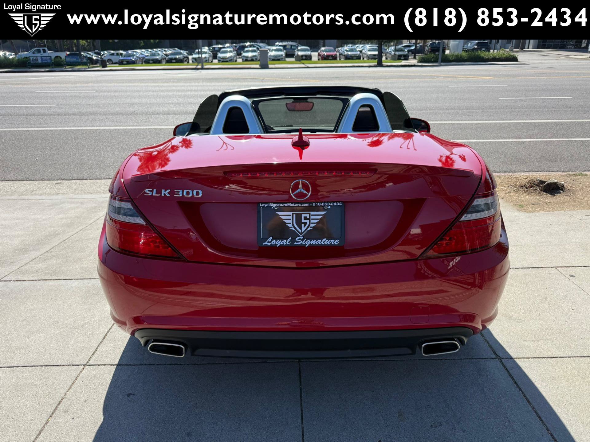 Used 2016 Mercedes-Benz SLK 300 image 6