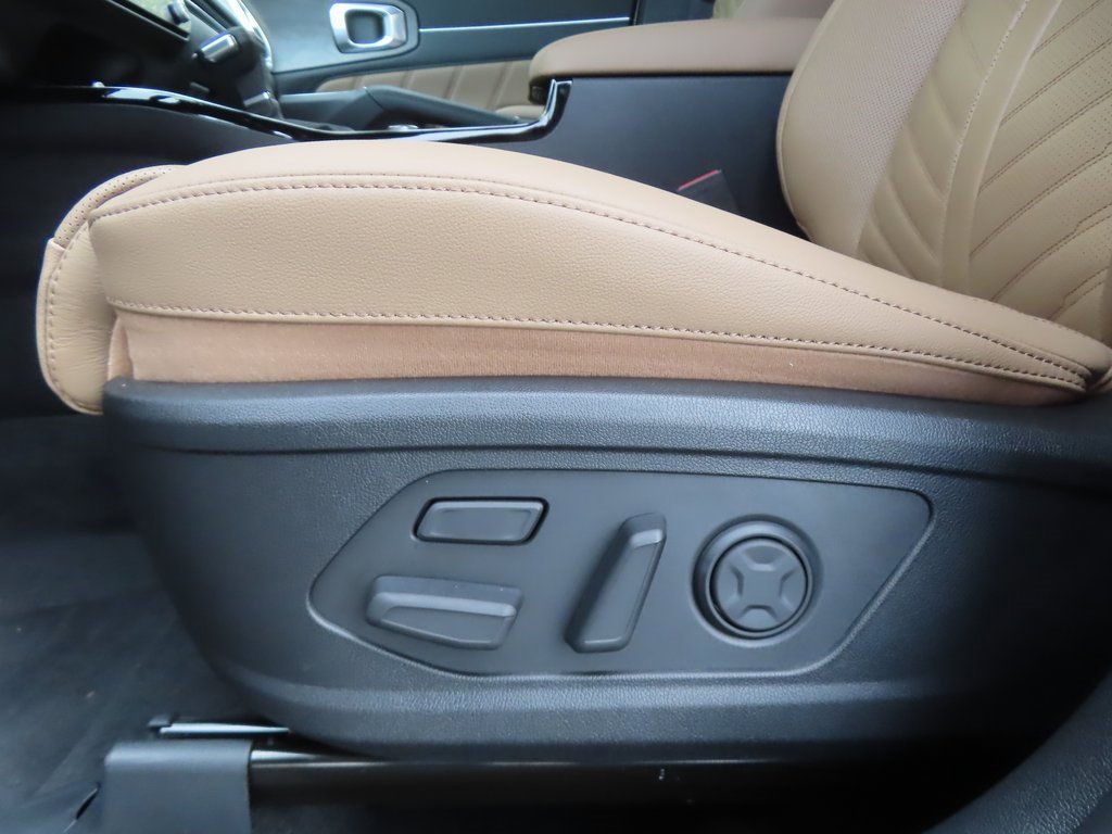 New 2026 Kia Sorento SX Prestige w/ Olive Brown Leather Package image 10