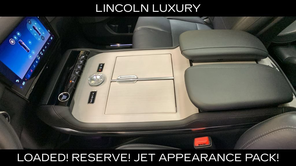 Used 2025 Lincoln Navigator Reserve w/ Jet Appearance Package AWD/4WD image 49