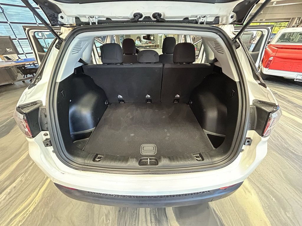 Used 2017 Jeep Compass Sport FWD image 41