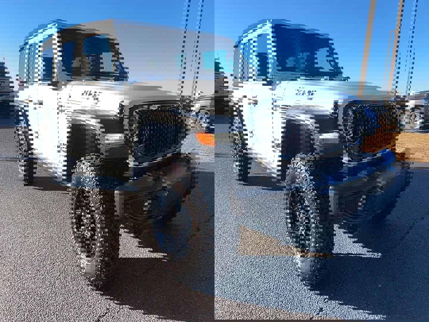 Used 2024 Jeep Wrangler Willys image 3