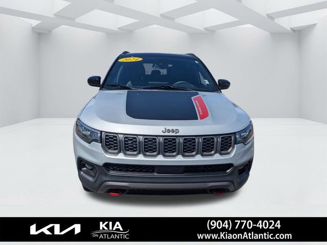 Used 2024 Jeep Compass Trailhawk AWD/4WD image 8