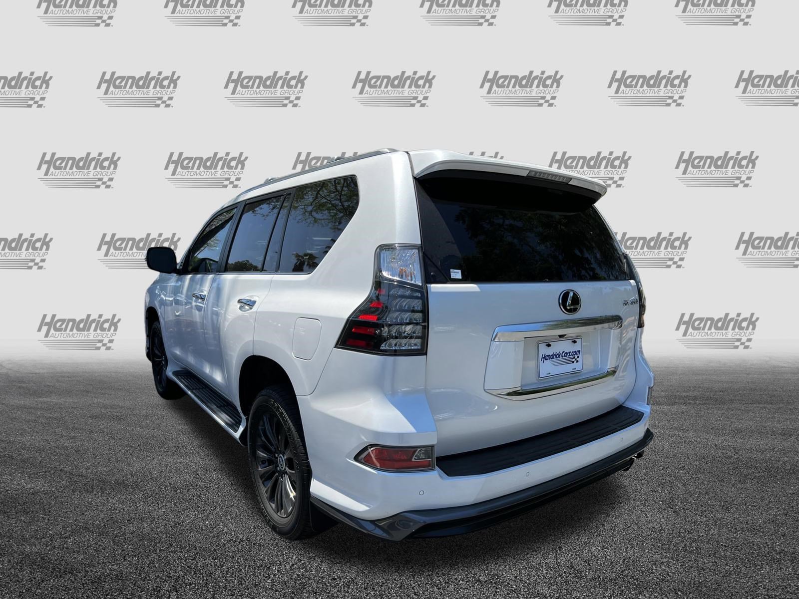 Used 2023 Lexus GX 460 Premium w/ Accessory Package image 7