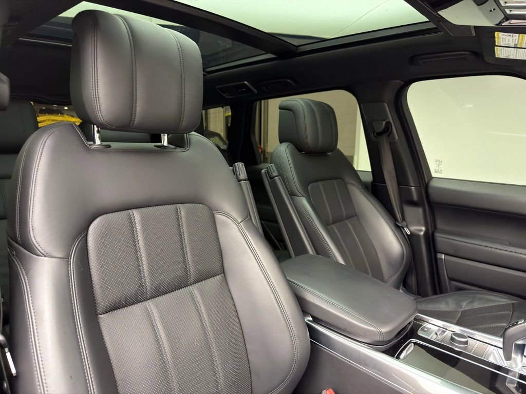 Used 2021 Land Rover Range Rover Sport HSE Silver Edition image 5