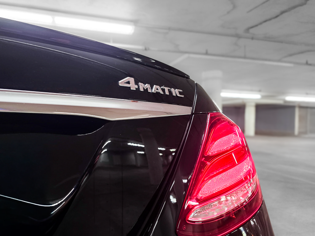 Used 2019 Mercedes-Benz E 300 4MATIC image 10