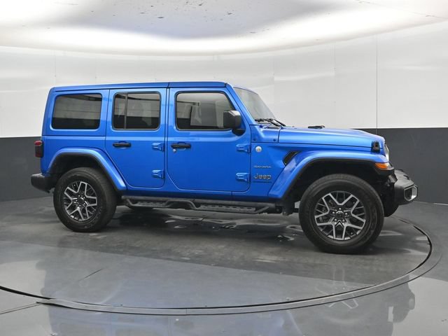 Used 2024 Jeep Wrangler Unlimited Sahara w/ Technology Group AWD/4WD image 30