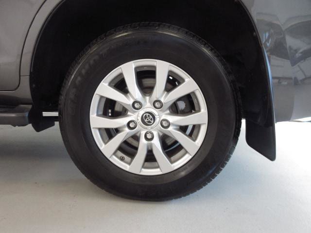 Used 2018 Toyota Land Cruiser image 30