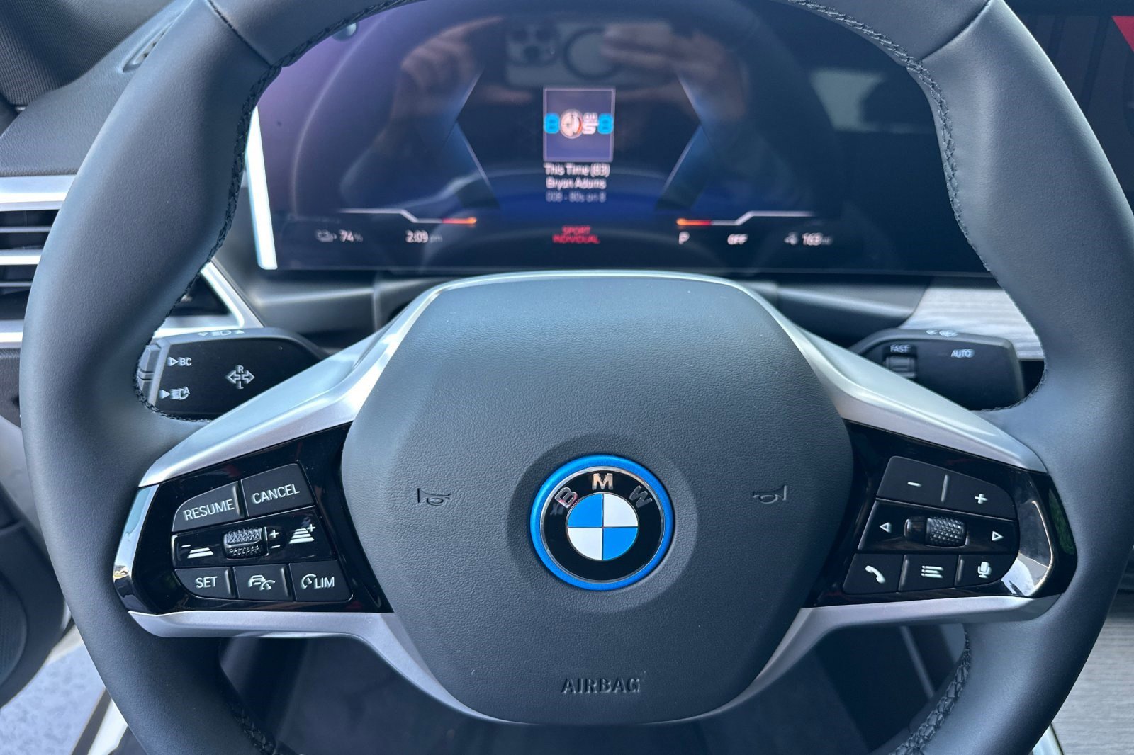 Used 2025 BMW i4 eDrive40 w/ Driving Assistance Package image 29