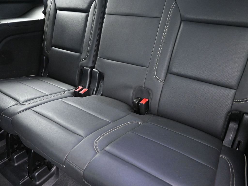 Used 2023 Chevrolet Tahoe Premier AWD/4WD image 17