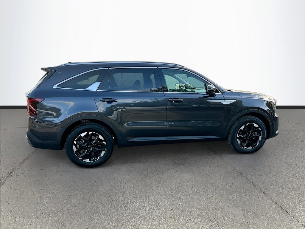 Used 2025 Kia Sorento S w/ Panoramic Sunroof Package image 8