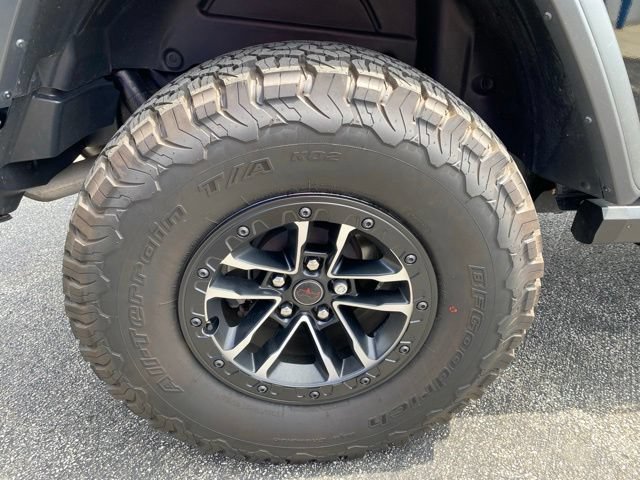 Used 2023 Jeep Wrangler Unlimited Rubicon w/ Cold Weather Group AWD/4WD image 14