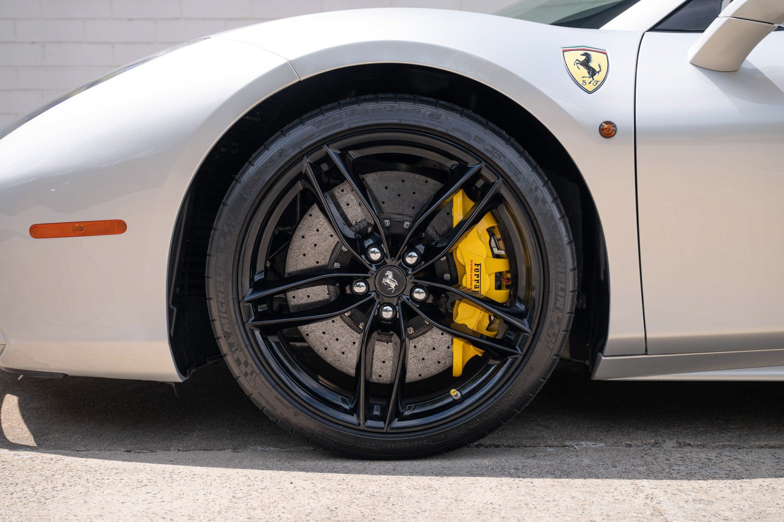 Used 2017 Ferrari 488 Spider RWD image 15