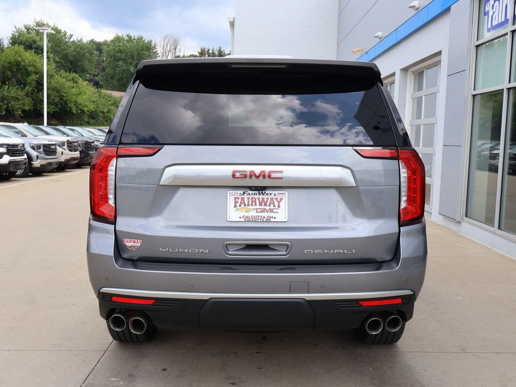 Used 2022 GMC Yukon Denali w/ Denali Premium Package AWD/4WD image 9
