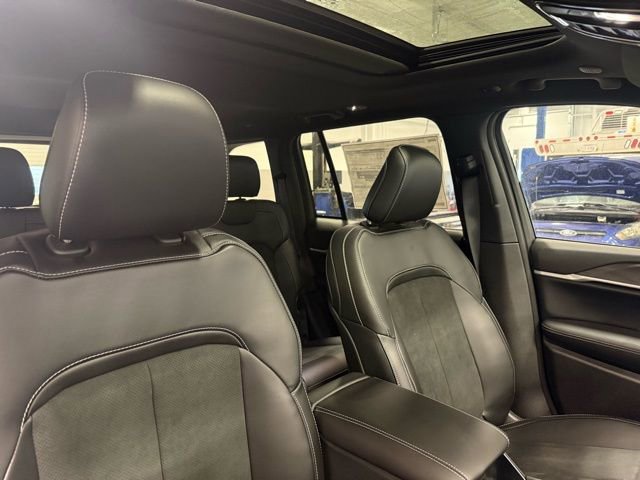 New 2026 Jeep Grand Cherokee Laredo image 24