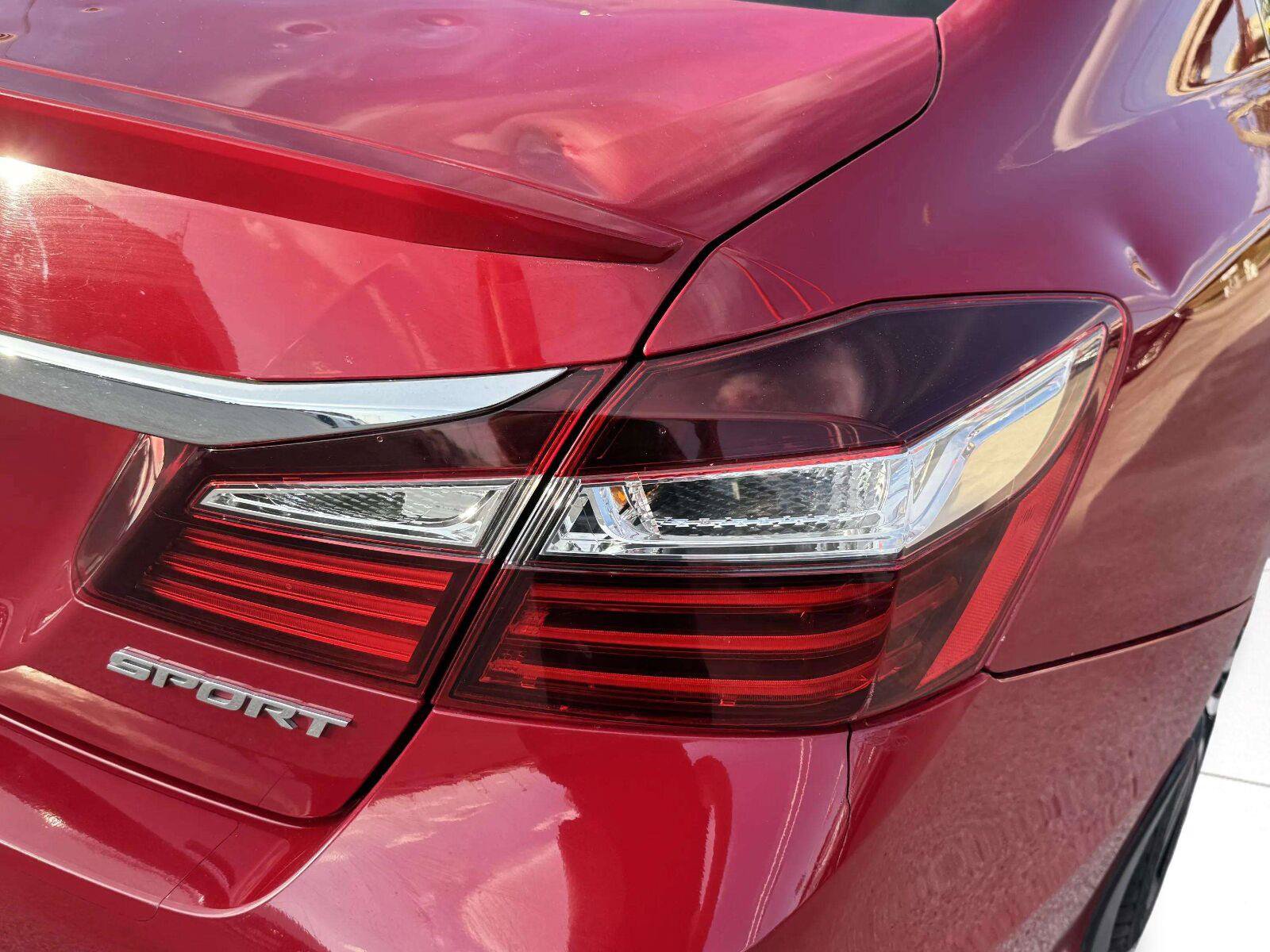 Used 2016 Honda Accord Sport image 15
