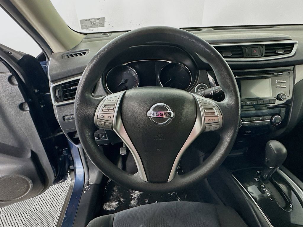 Used 2015 Nissan Rogue SV image 17