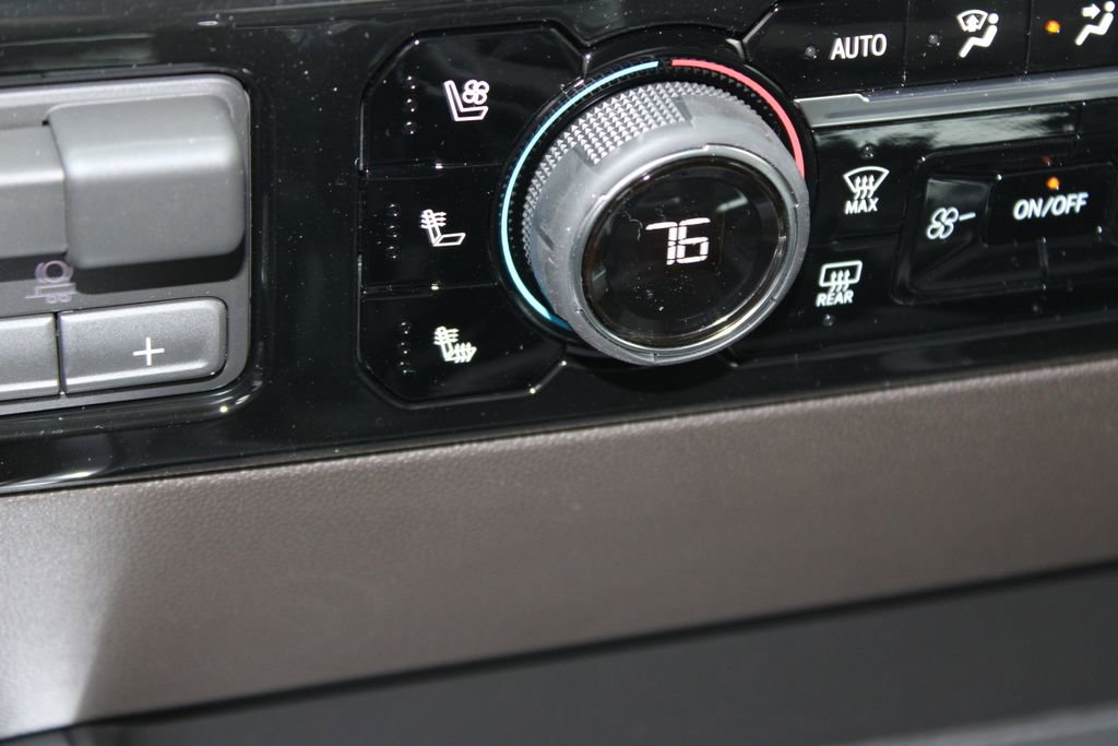 New 2026 Chevrolet Silverado 1500 LTZ w/ Z71 Off-Road Package image 41