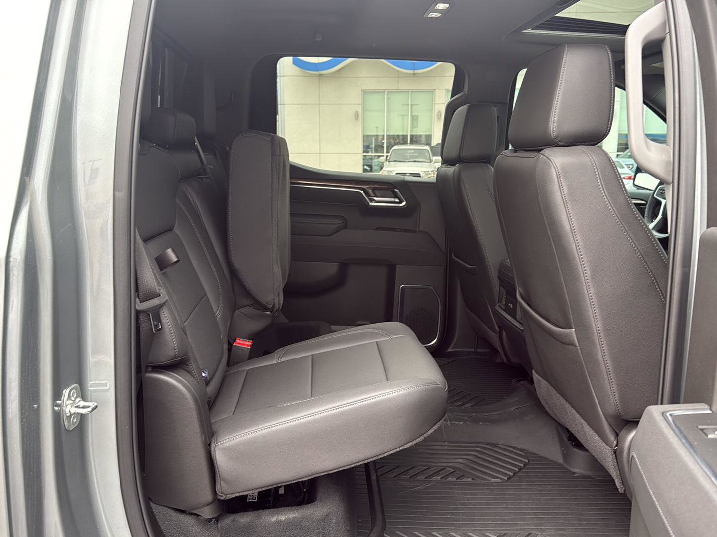 Used 2025 Chevrolet Silverado 1500 LT Trail Boss w/ Convenience Package II image 36