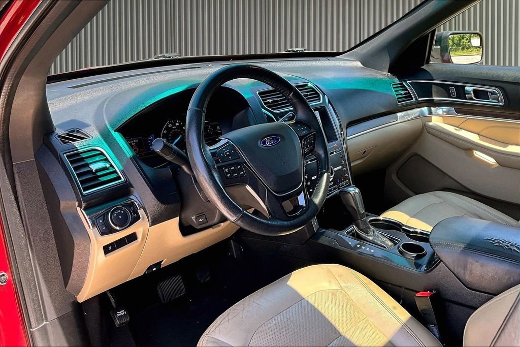 Used 2016 Ford Explorer Limited FWD image 15