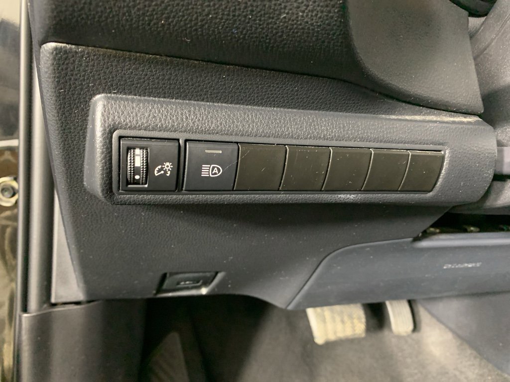 Used 2022 Toyota Corolla LE image 17