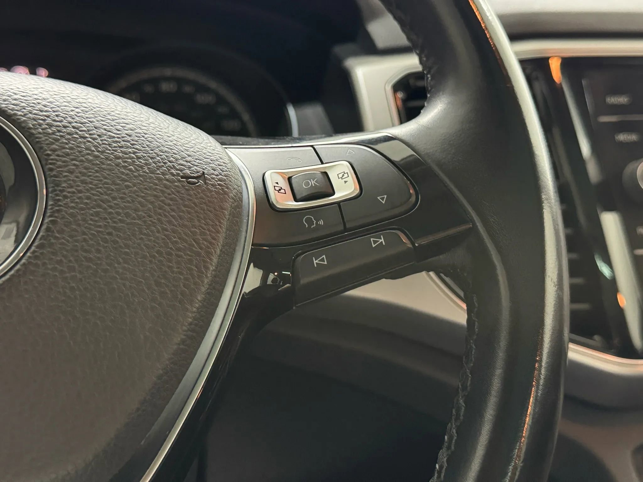 Used 2018 Volkswagen Atlas SEL image 24