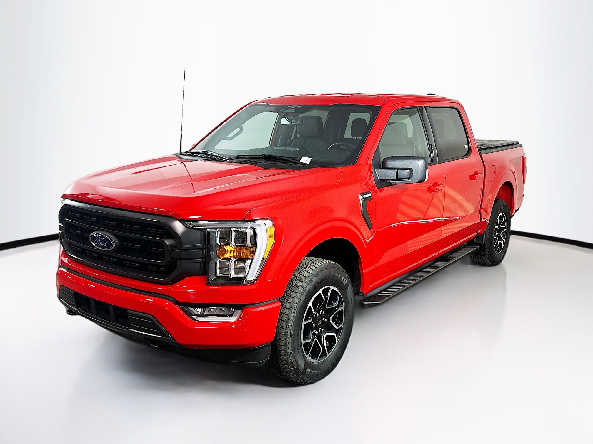 Used 2023 Ford F150 XLT w/ Equipment Group 302A High image 3