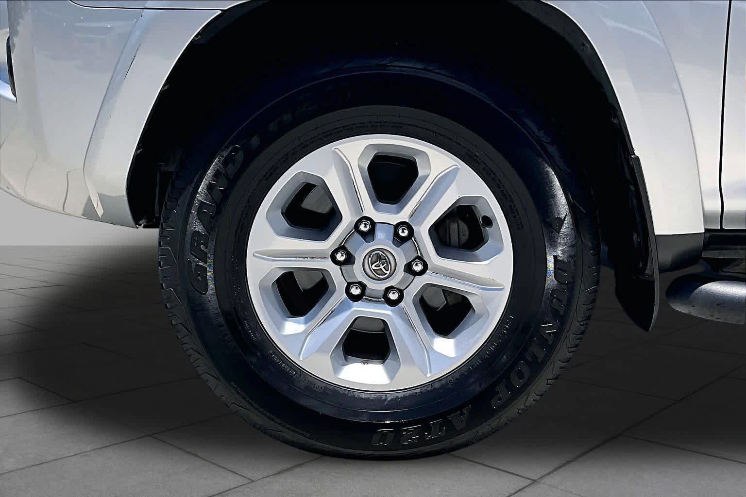 Used 2022 Toyota 4Runner SR5 RWD image 10