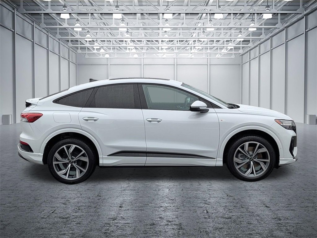 Used 2023 Audi Q4 e-tron Prestige w/ Black Optic Package image 6