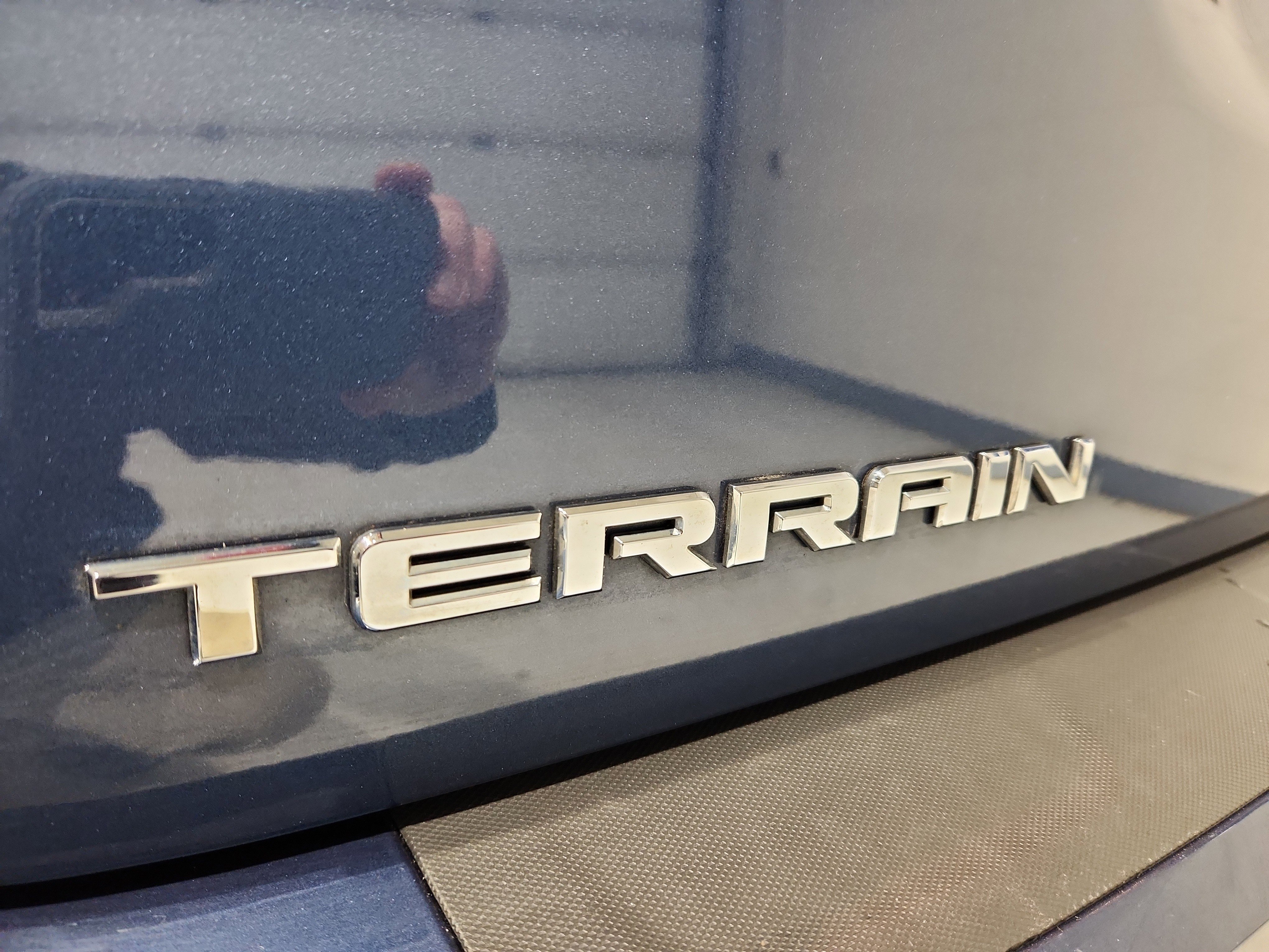 Used 2017 GMC Terrain SLE w/ Convenience Package image 18