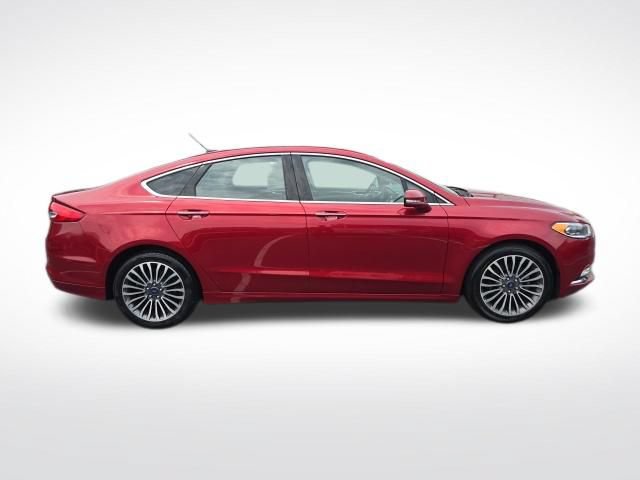 Used 2017 Ford Fusion SE w/ Fusion SE Technology Package FWD image 6