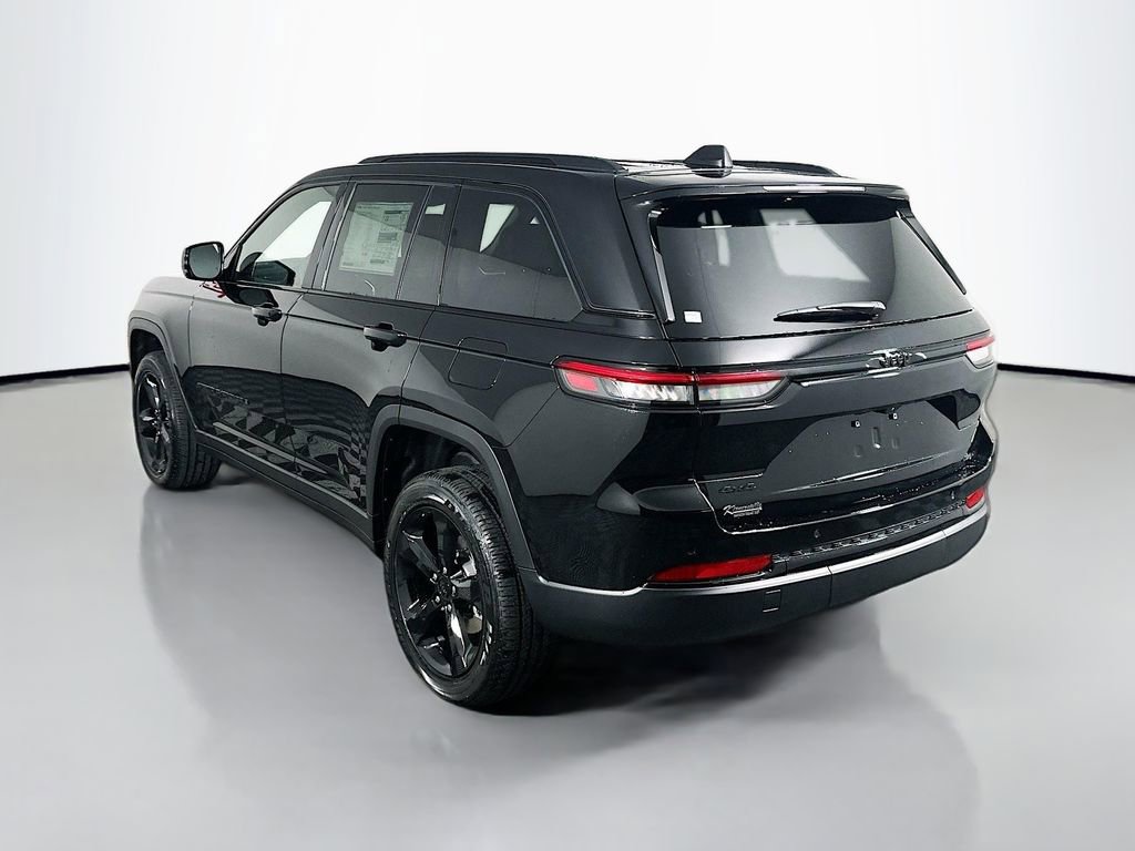 New 2025 Jeep Grand Cherokee Altitude AWD/4WD image 5