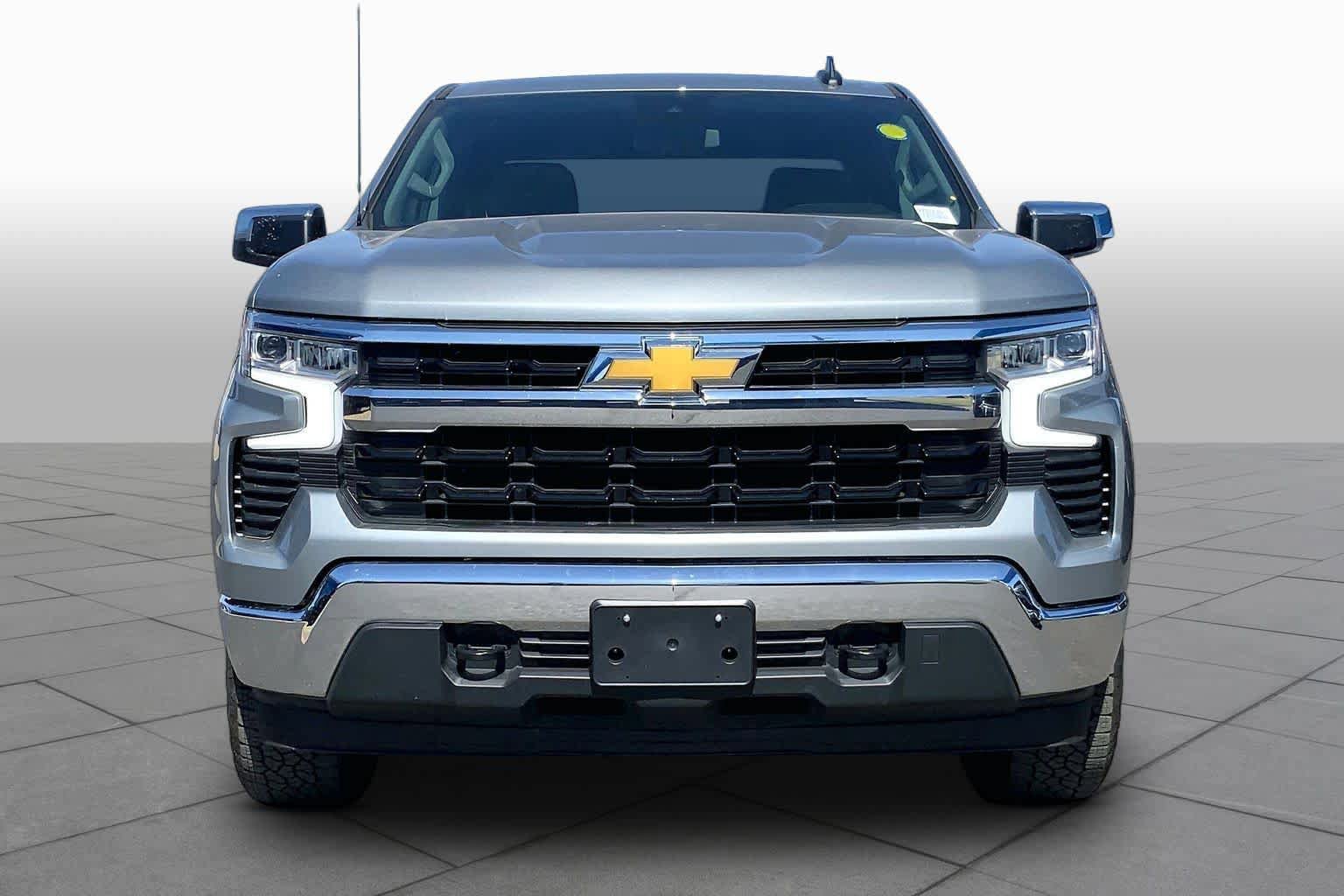 Used 2024 Chevrolet Silverado 1500 LT AWD/4WD image 4