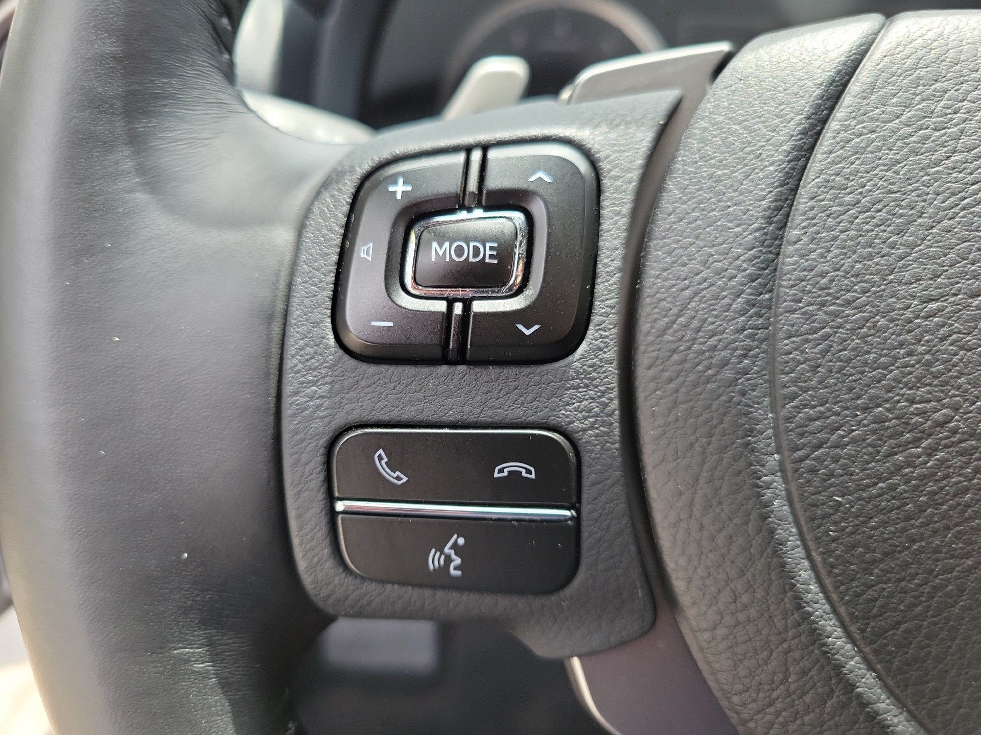 Used 2024 Lexus RC 300 w/ Premium Package RWD image 27