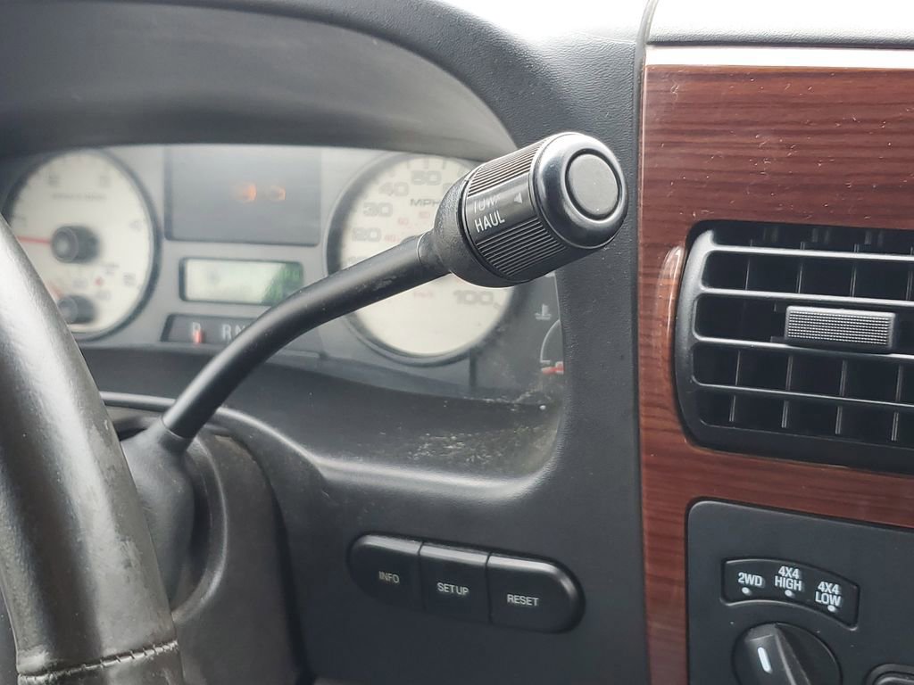 Used 2007 Ford F250 Lariat image 25