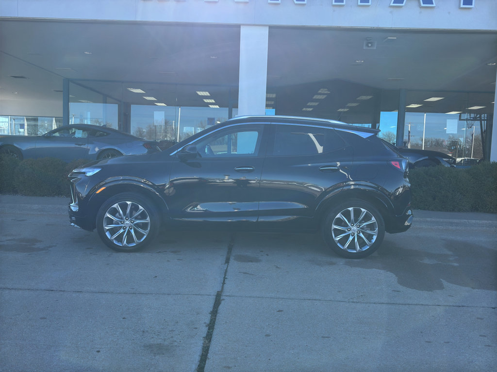 Used 2024 Buick Encore GX Avenir w/ Avenir Technology Package image 4
